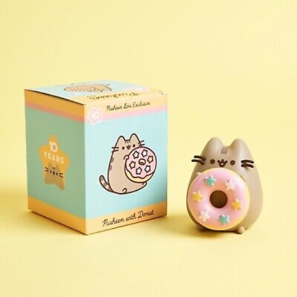Pusheen Vinyl - Pusheen with Donut